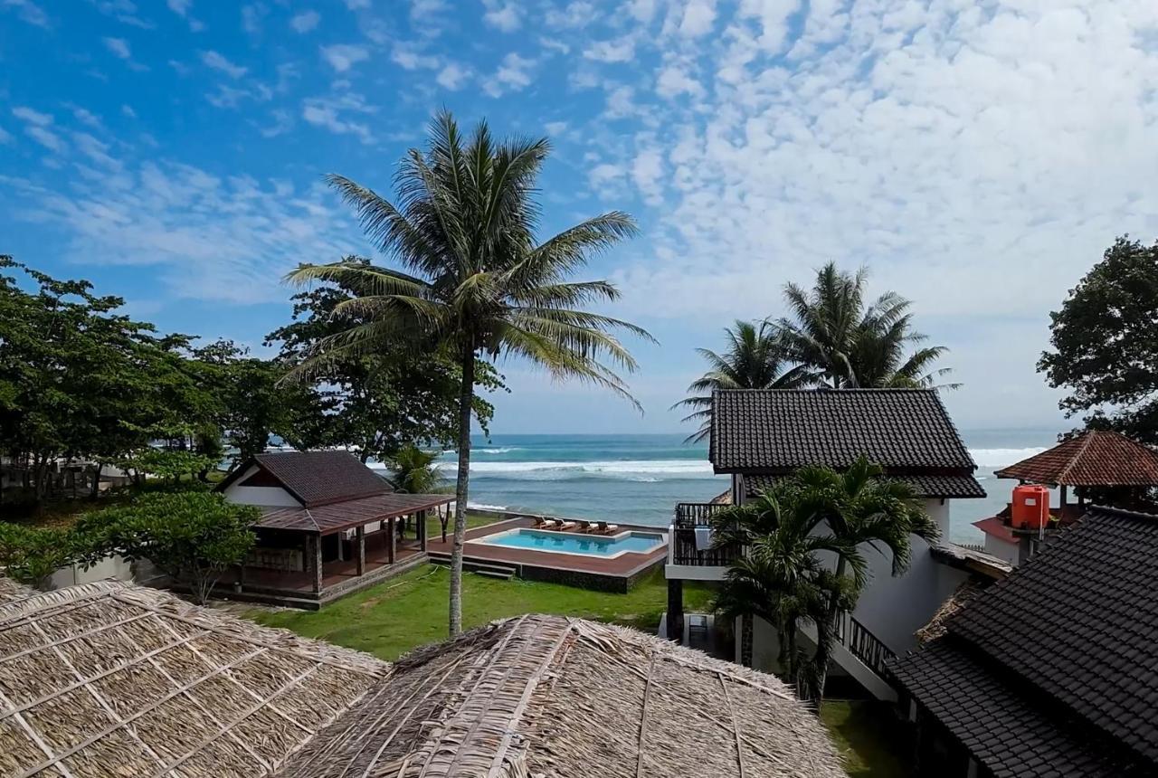 The Ujung Bocur Bungalows Krui Zewnętrze zdjęcie